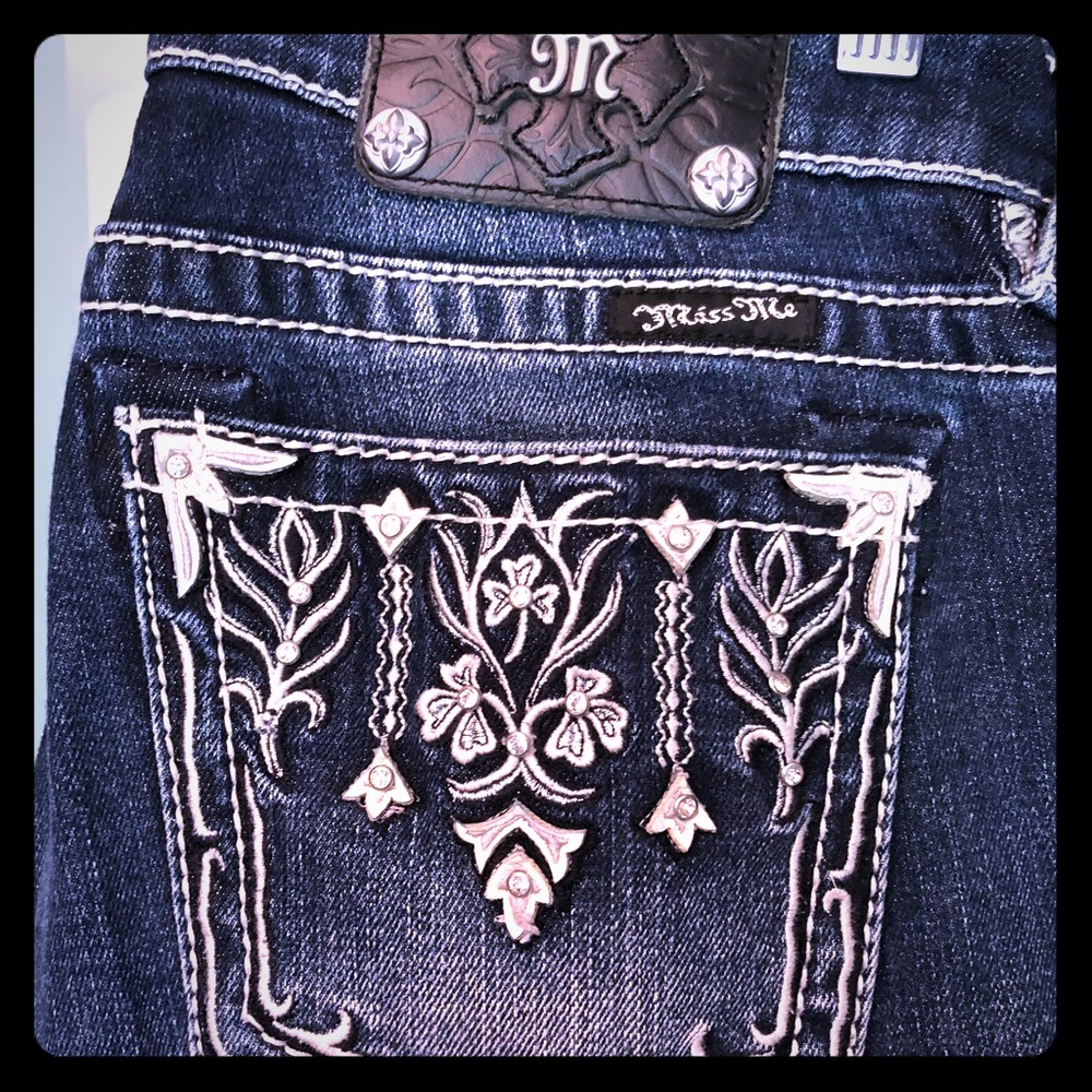 ‼️SOLD LOCALLY‼️🌺MISS ME Flower Pockets🌺